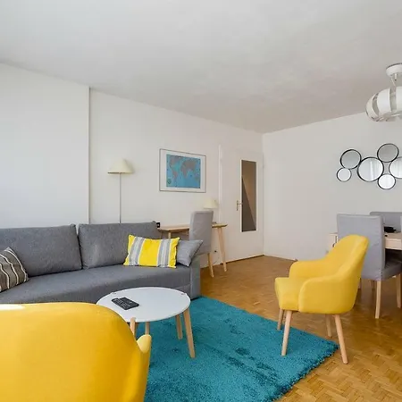 Apartment Between Rhone And Saone ∻ Place Des Jacobins *